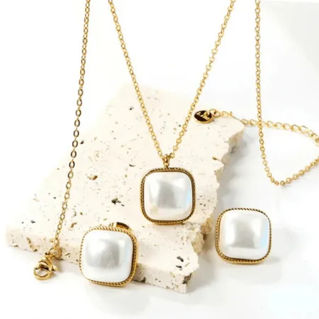 Kundan Pendant